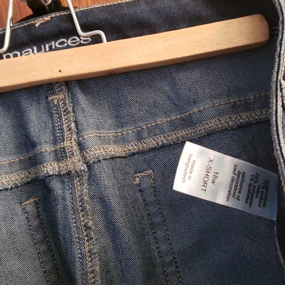 Jeans - Picture 3 of 3